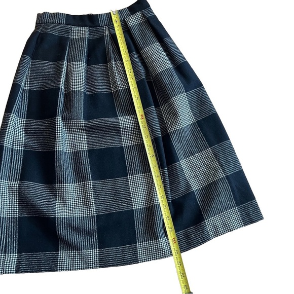 Vintage High-Waisted Wool Midi Skirt in Navy & Black Glen Plaid 100% Pure Wool - Picture 2 of 7